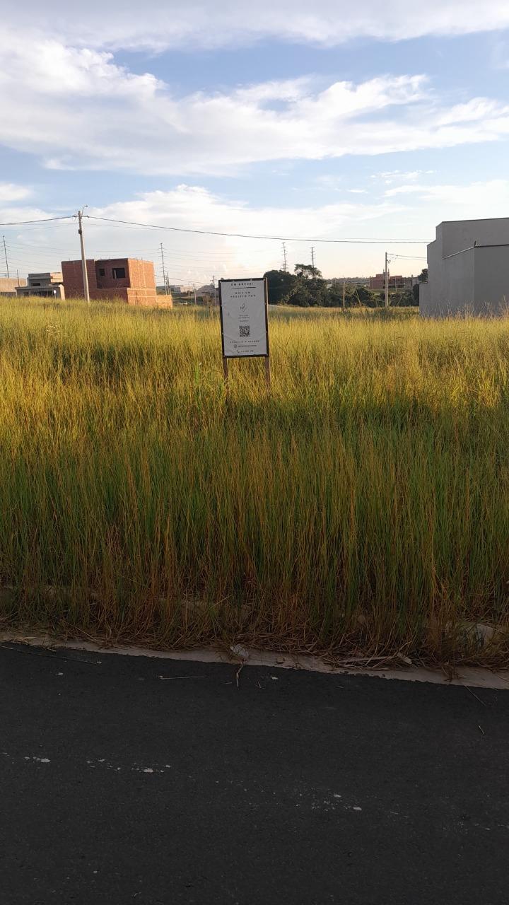 Terreno à venda no Jardim Bom Sucesso