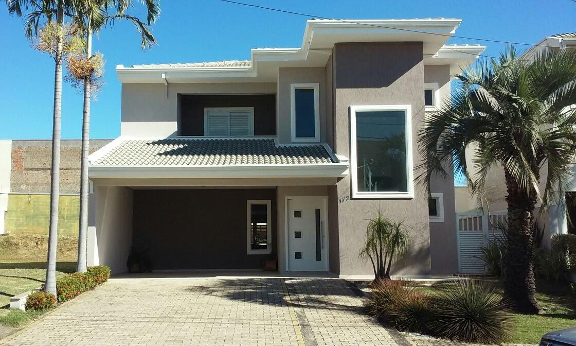 Casa à venda na Vila Suíça, Indaiatuba: 3 quartos, 2 suítes, 4 vagas e 296 m²