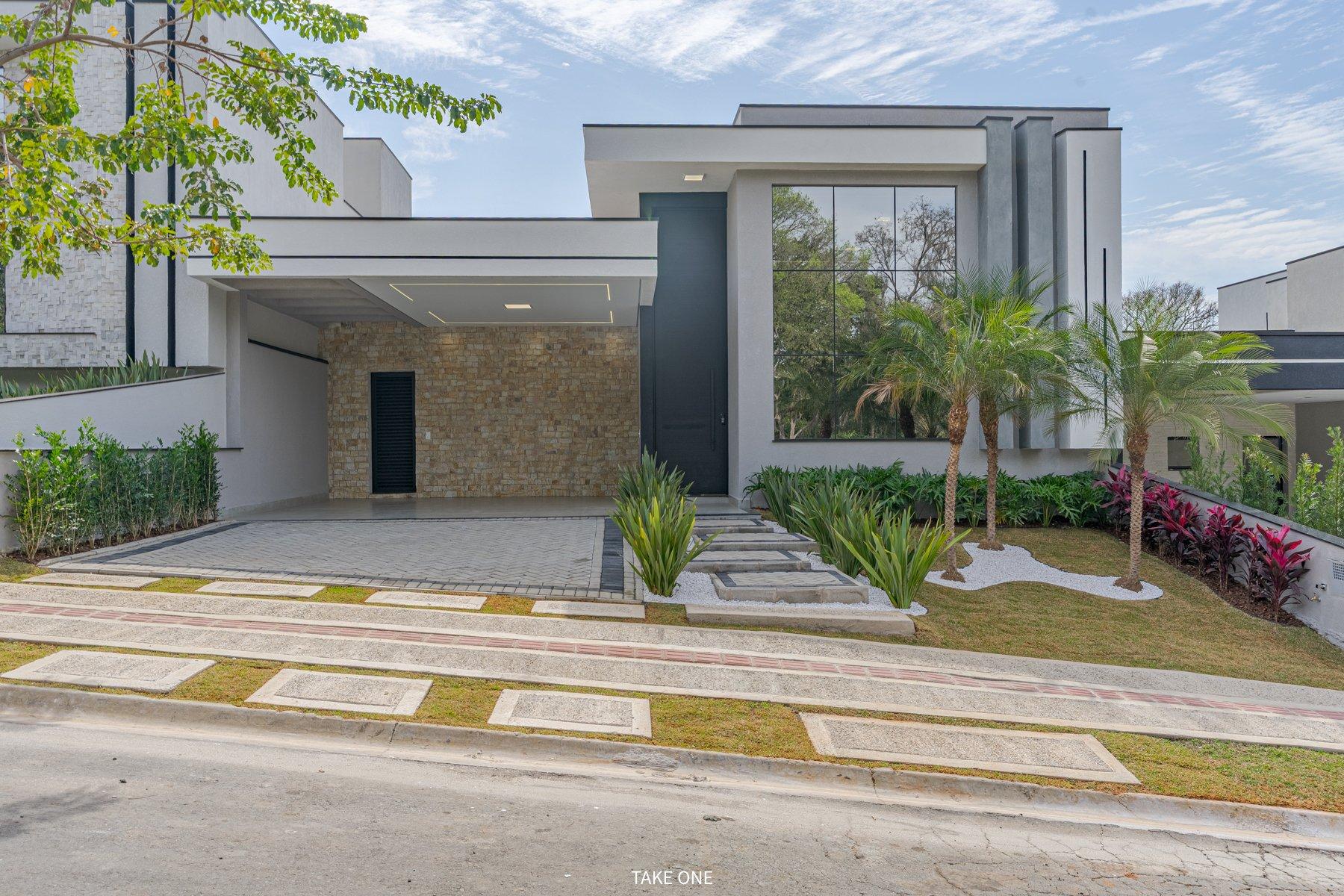Casa em condomínio fechado à venda em Indaiatuba com piscina privativa e 3 suítes